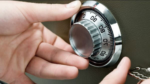 Открыть сейф без ключа в Москве